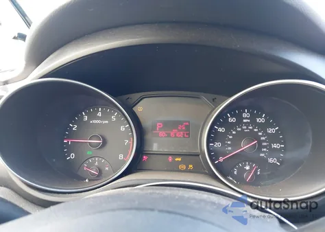 2015 Kia Sedona Lx z USA, uszkodzony, nr VIN KNDMB5C16F6027853